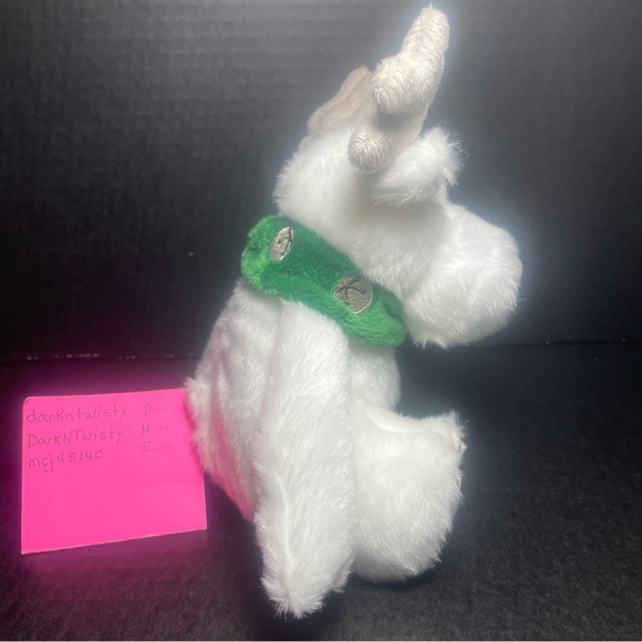 BNWT Bath and Body Works white/cream plush reindeer - Picture 4 of 10